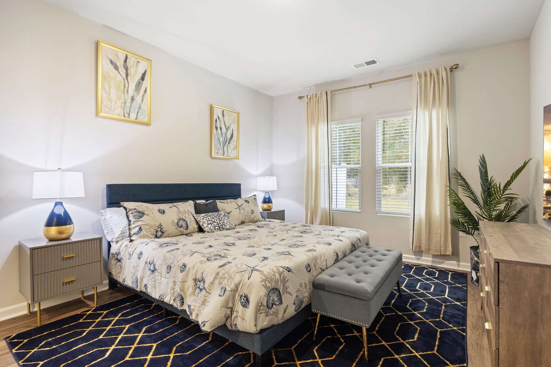 Coastal primary bedroom